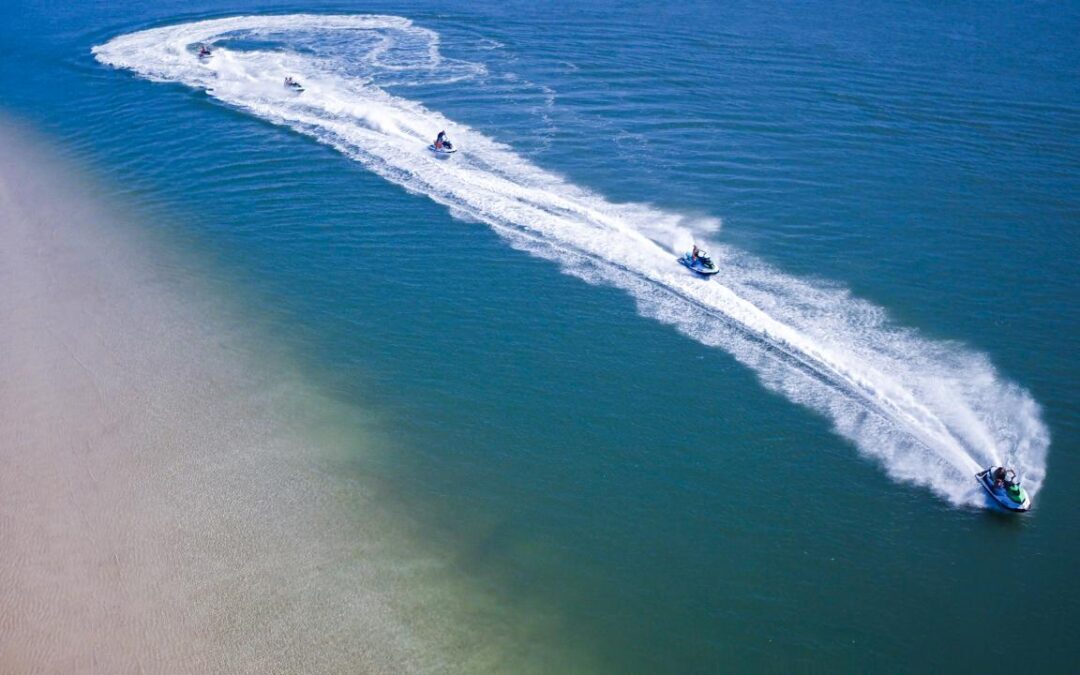 9+ Exciting Water Sports Gold Coast Visitors Must Try